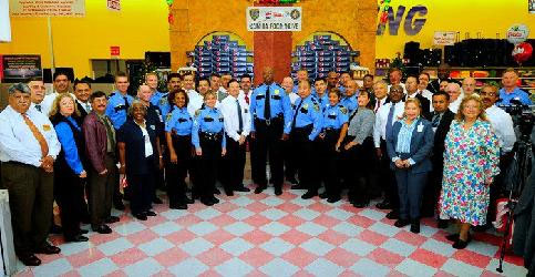 Houston Police Chief Charles A. McClelland, Jr. and other members of the Houston Police Department today (Nov. 29)&nbsp;announced the&nbsp;kickoff of HPD's 25th Annual "Comida" Food Drive